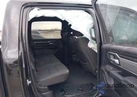 2022 Ram 1500 Big Horn 4X4 5'7 Box из США, поврежденный, VIN 1C6RRFFG4NN461000